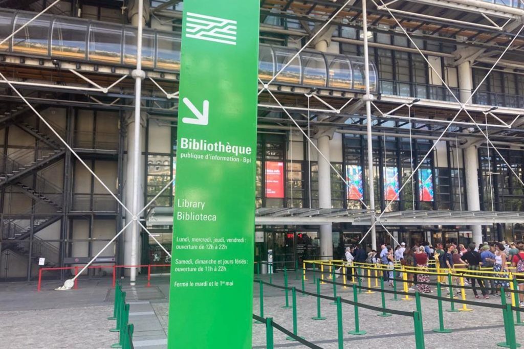 library entrance on place Georges-Pompidou