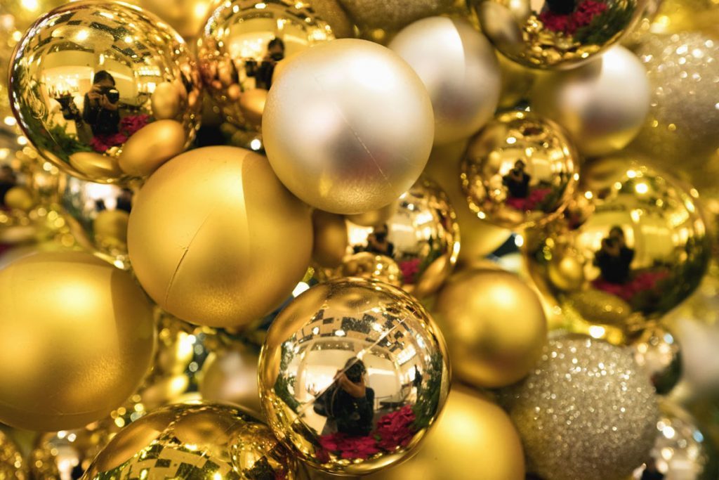 boules de Noël dorées