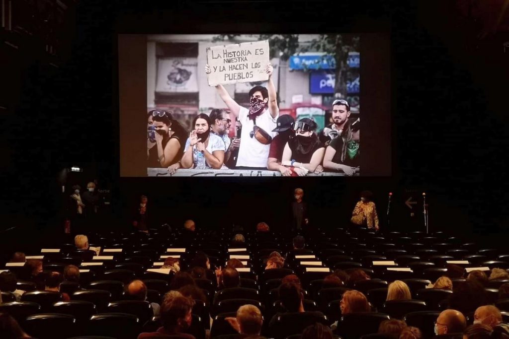 Photo prise en salle de cinéma